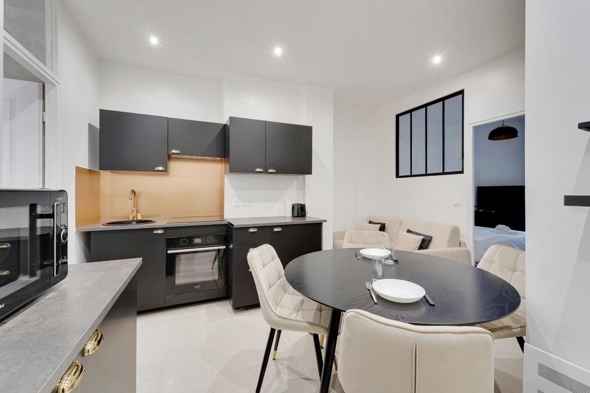 Comfortable Apartment Marx Dormoy باريس المظهر الخارجي الصورة
